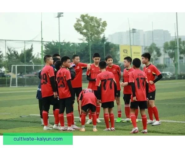 湘超联赛精彩瞬间回顾 足球激情碰撞尽显球场风采