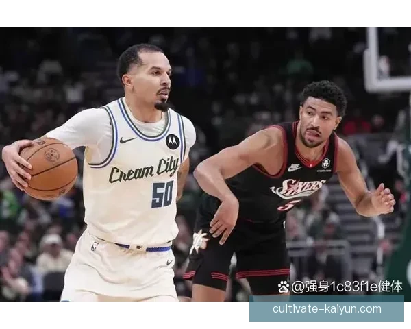 NBA76人比分起伏引热议球队攻防表现全面解析与赛况回顾